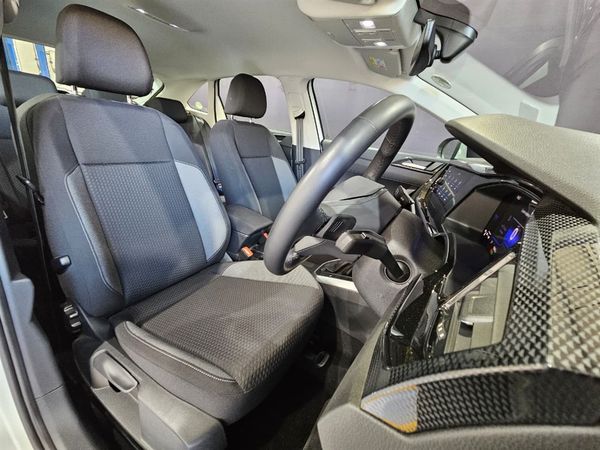 2025-Volkswagen-Taigo-10-TSI-Life-Auto image:12