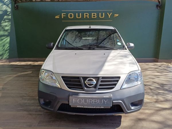 2023-Nissan-NP200-16 image:3