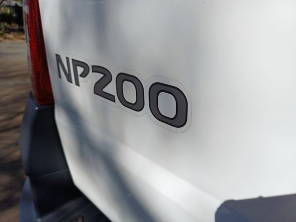 2023-Nissan-NP200-16 image:7