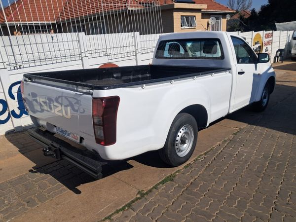 2014-Isuzu-KB-250-D-Teq-Single-Cab image:6