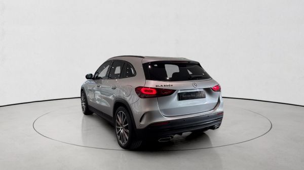 2021-Mercedes-Benz-GLA-200d-Progressive-Auto image:4