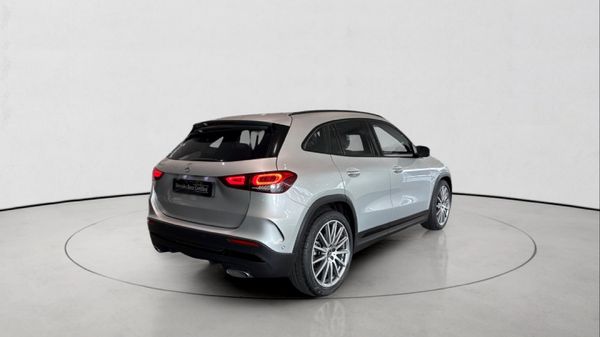 2021-Mercedes-Benz-GLA-200d-Progressive-Auto image:6