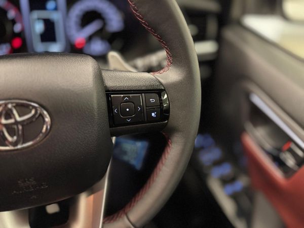 2025-Toyota-Fortuner-28-GD-6-RB-Auto image:9