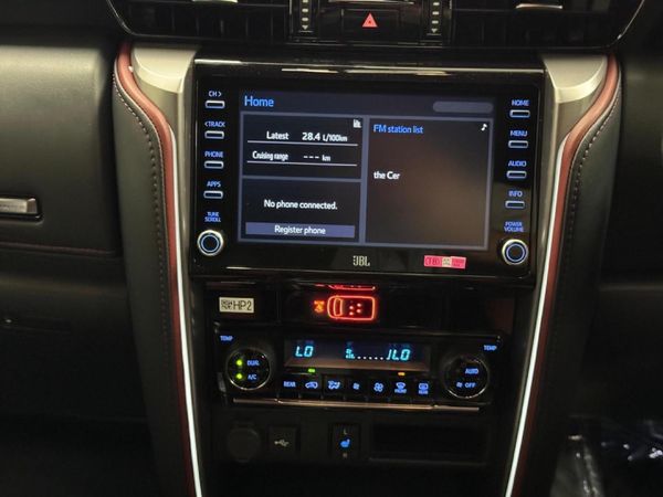 2025-Toyota-Fortuner-28-GD-6-RB-Auto image:12