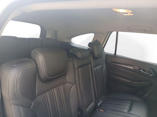 2024-Isuzu-Mu-x-19D-LS-Auto image:12