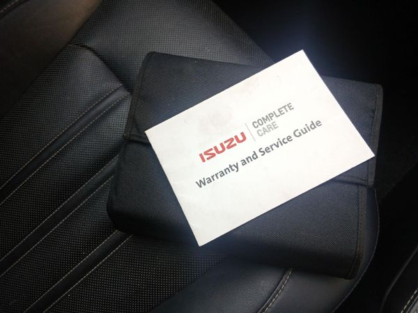 2024-Isuzu-Mu-x-19D-LS-Auto image:14