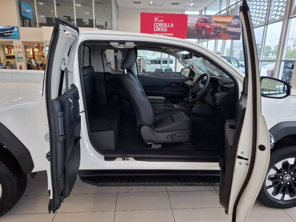 2026-Toyota-Hilux-28-GD-6-RB-Raider-X-4x4-Auto-Extended-Cab image:10
