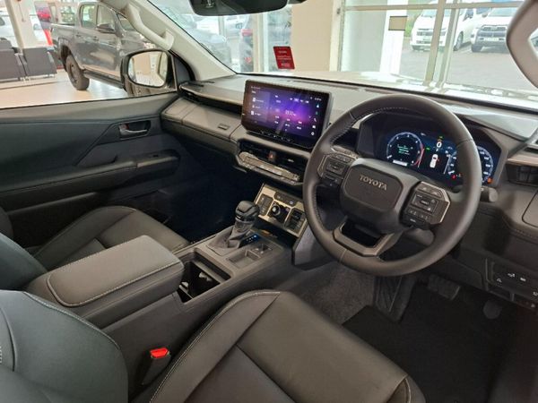 2026-Toyota-Hilux-28-GD-6-RB-Raider-X-4x4-Auto-Extended-Cab image:11