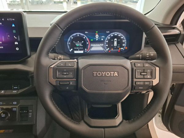 2026-Toyota-Hilux-28-GD-6-RB-Raider-X-4x4-Auto-Extended-Cab image:13