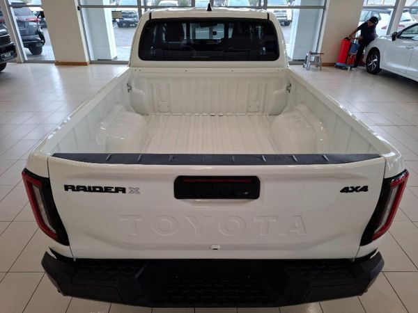 2026-Toyota-Hilux-28-GD-6-RB-Raider-X-4x4-Auto-Extended-Cab image:6