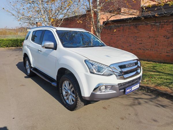 2019-Isuzu-Mu-x-30D-Auto image:1
