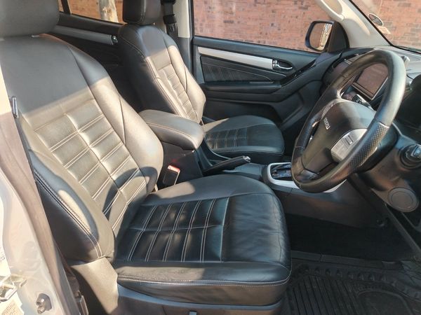 2019-Isuzu-Mu-x-30D-Auto image:21