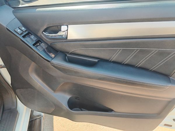 2019-Isuzu-Mu-x-30D-Auto image:22