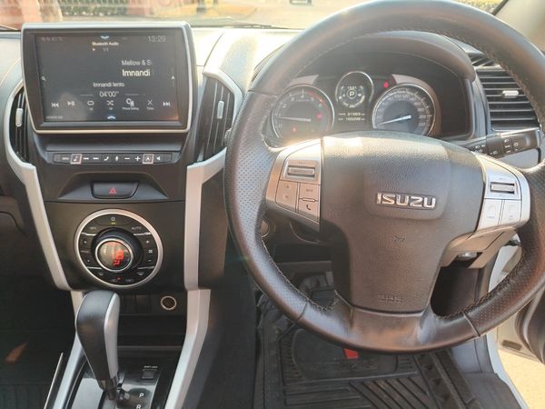 2019-Isuzu-Mu-x-30D-Auto image:23
