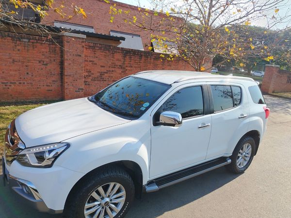 2019-Isuzu-Mu-x-30D-Auto image:38