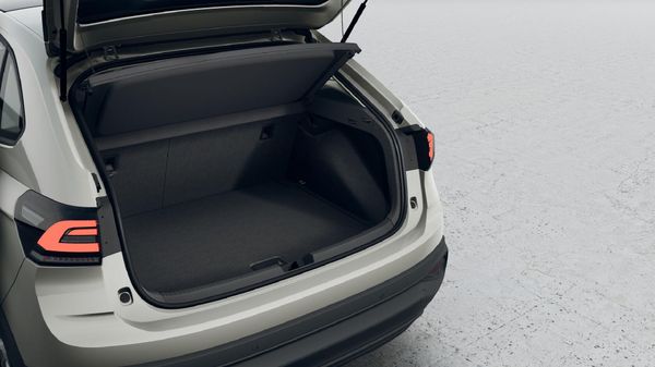 2026-Volkswagen-Taigo-10-TSI-Life-Auto image:4