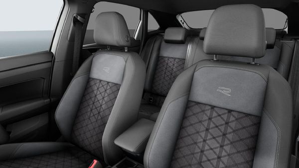 2026-Volkswagen-Taigo-10-TSI-R-Line-Auto image:9