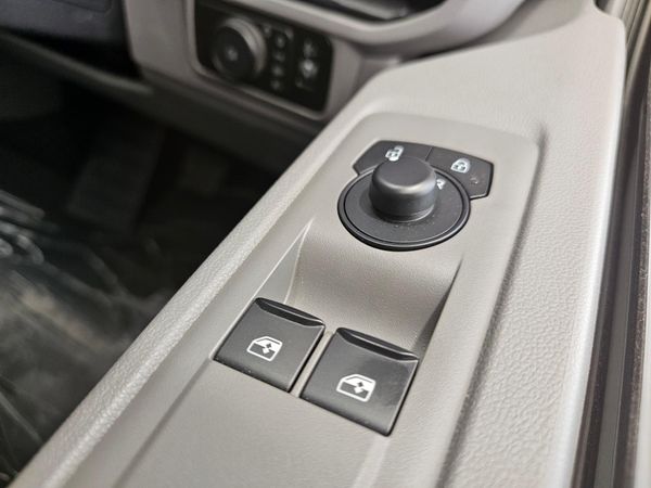 2026-Volkswagen-Kombi-20TDI-Basic-Auto-125kw image:18