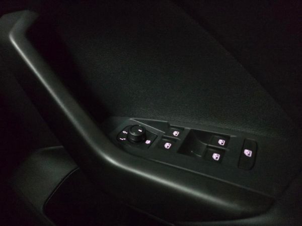 2026-Volkswagen-T-Cross-10-TSI-Auto image:18
