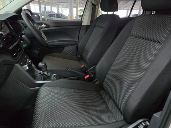2026-Volkswagen-T-Cross-10-TSI-Auto image:25
