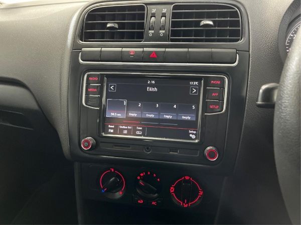 2022-Volkswagen-Polo-Vivo-14-Comfortline-5-dr image:12