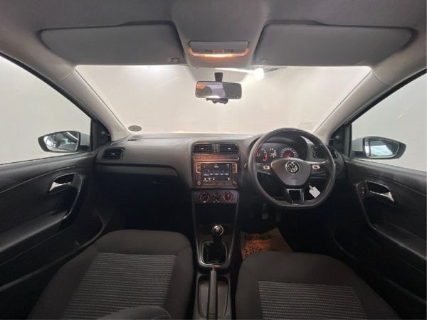 2022-Volkswagen-Polo-Vivo-14-Comfortline-5-dr image:15