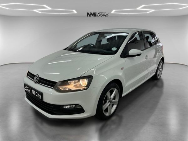 2022-Volkswagen-Polo-Vivo-14-Comfortline-5-dr image:4