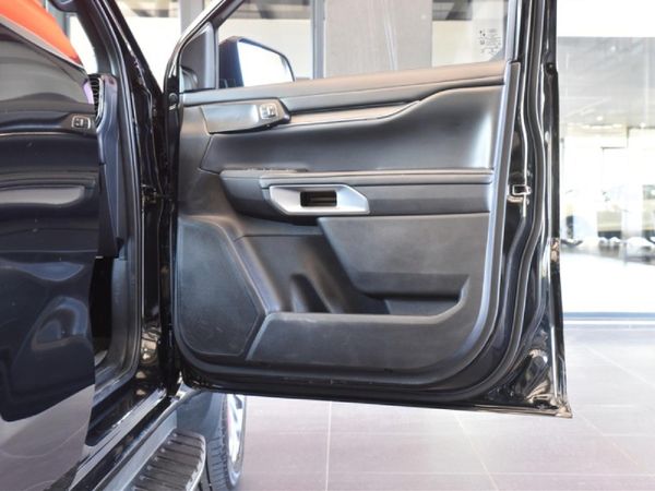 2023-Ford-Everest-30D-V6-Platinum-AWD-Auto image:6