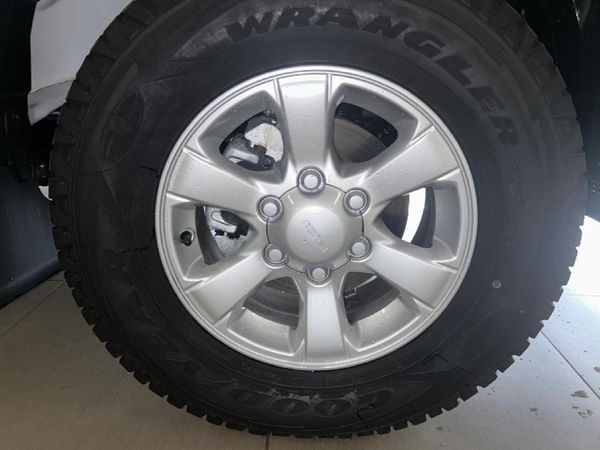 2026-Isuzu-D-Max-250C-Fleetside-Single-Cab image:9