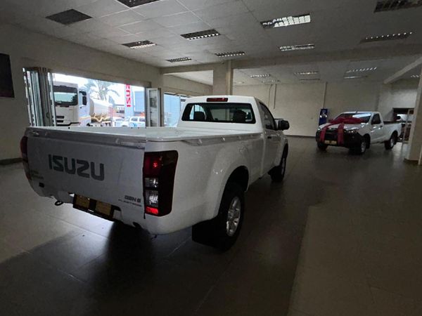 2026-Isuzu-D-Max-250C-Fleetside-Single-Cab image:2