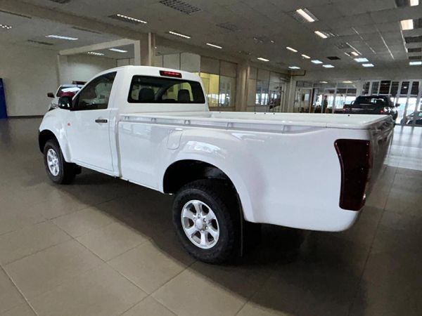 2026-Isuzu-D-Max-250C-Fleetside-Single-Cab image:4
