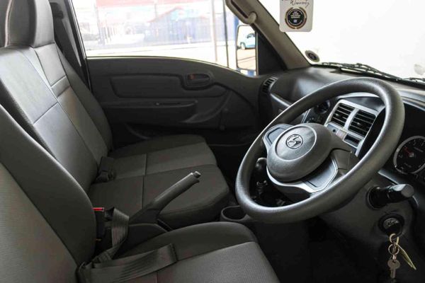 2026-Hyundai-H100-Bakkie-26D-Dropside image:14