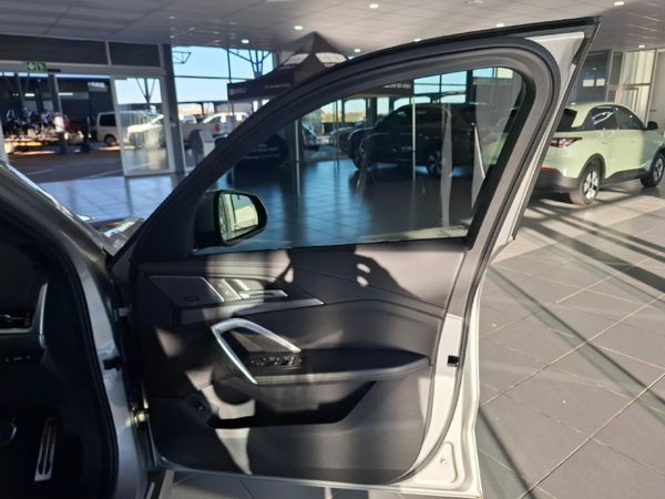 2023-BMW-X1-sDrive18d-xLine image:9