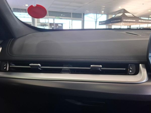 2023-BMW-X1-sDrive18d-xLine image:11