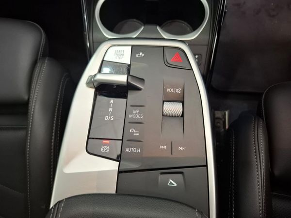 2023-BMW-X1-sDrive18d-xLine image:13