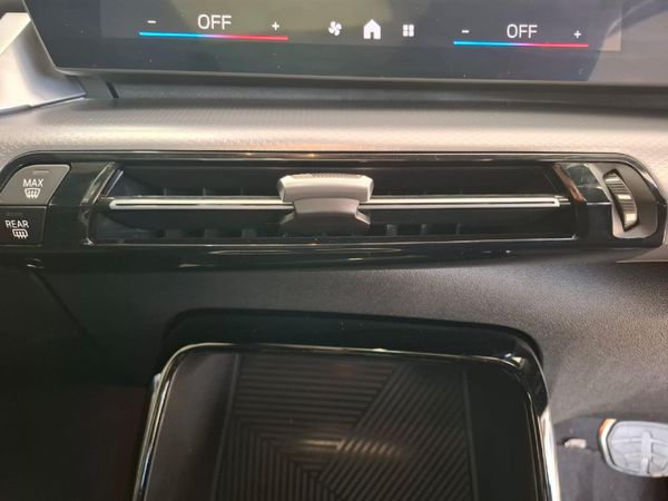 2023-BMW-X1-sDrive18d-xLine image:14