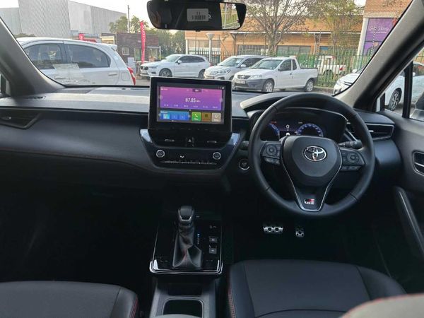 2026-Toyota-Corolla-Cross-18-GR-S-Hybrid image:16