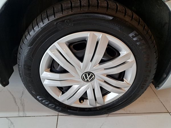 2023-Volkswagen-Polo-Vivo-14-Trendline-5-dr image:5