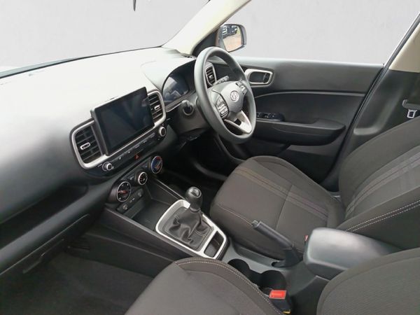 2024-Hyundai-Venue-12-Motion image:18