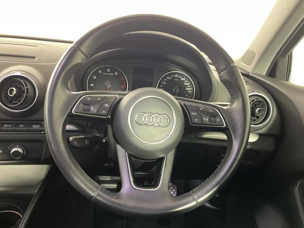 2019-Audi-A3-Sedan-14-TFSI-Auto-35-TFSI image:11