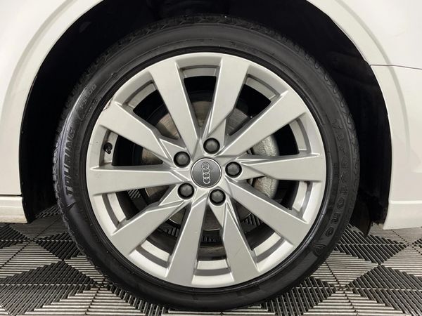 2019-Audi-A3-Sedan-14-TFSI-Auto-35-TFSI image:4
