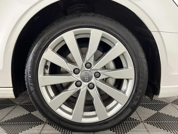2019-Audi-A3-Sedan-14-TFSI-Auto-35-TFSI image:5
