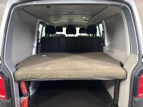 2016-Volkswagen-Transporter-T6-Crew-Bus-20-BiTDI-SWB-132kW-Auto-Panel-Van image:13