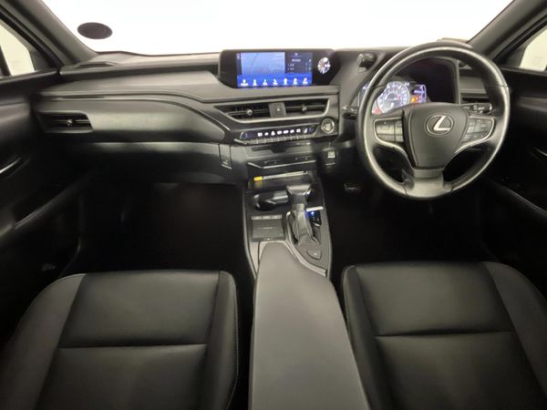 2019-Lexus-UX-200-EX image:1