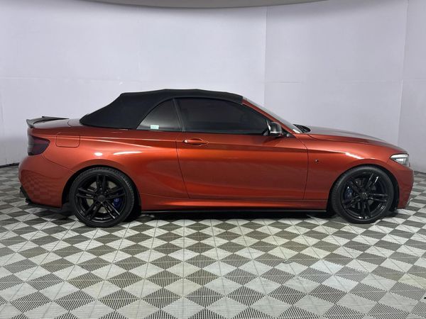 2017-BMW-2-Series-M240i-Convertible-Auto image:15