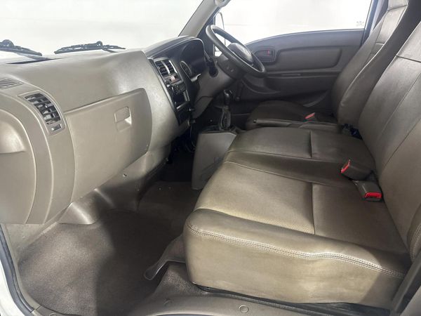 2021-Hyundai-H100-Bakkie-26D-Dropside image:6