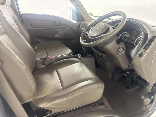 2021-Hyundai-H100-Bakkie-26D-Dropside image:7