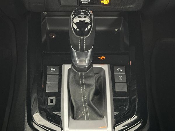2023-Isuzu-D-Max-30-DDI-V-Cross-HR-Auto-Double-Cab image:10