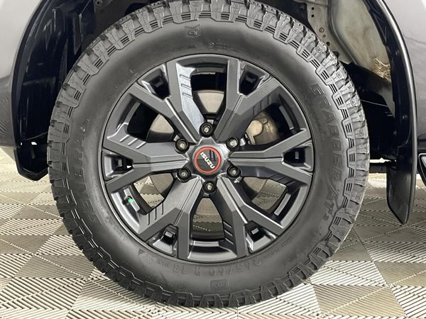 2023-Isuzu-D-Max-30-DDI-V-Cross-HR-Auto-Double-Cab image:4