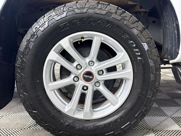 2025-Isuzu-D-Max-19-DDI-HR-LS-Auto-Double-Cab image:7
